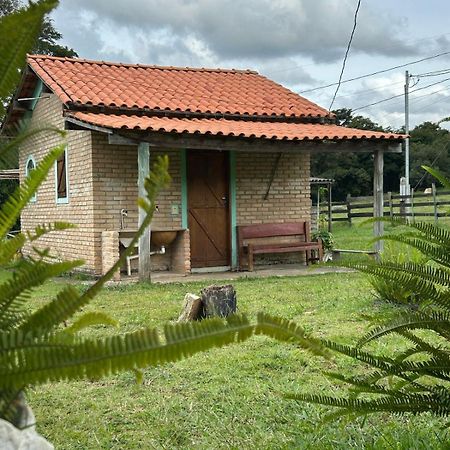 Chales E Camping Taquaral Sao Tome das Letras Exterior photo